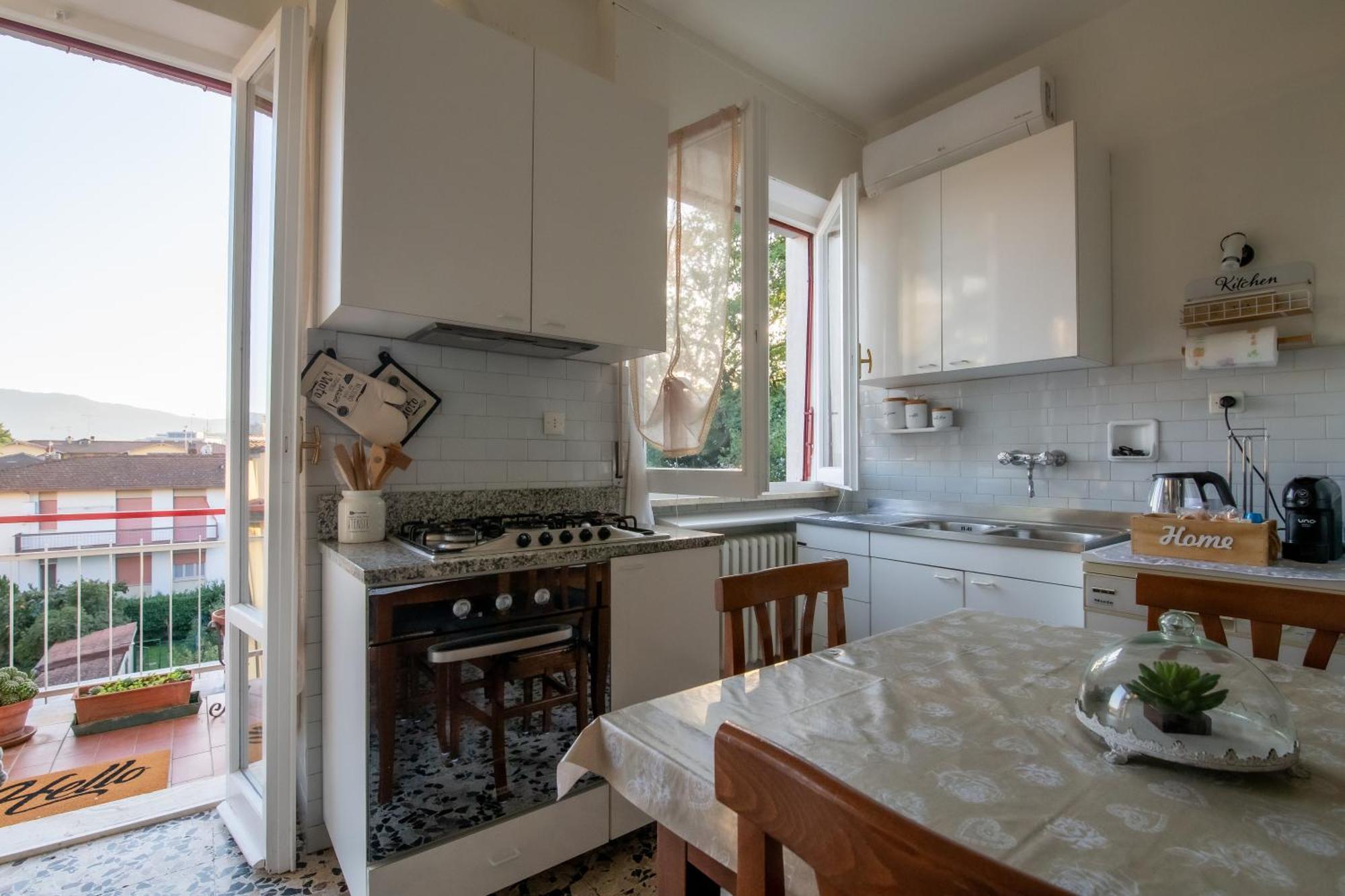 Domus Umberto - Guest House อาเรซโซ ภายนอก รูปภาพ